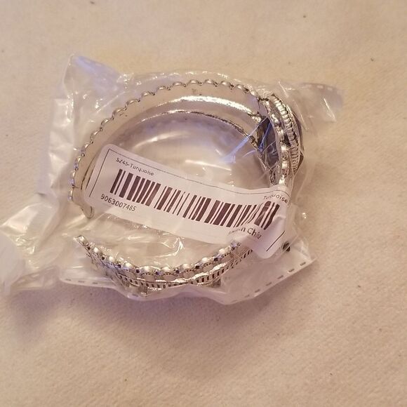 Silver cuff bracelet with blue purple stone - Picture 4 of 13